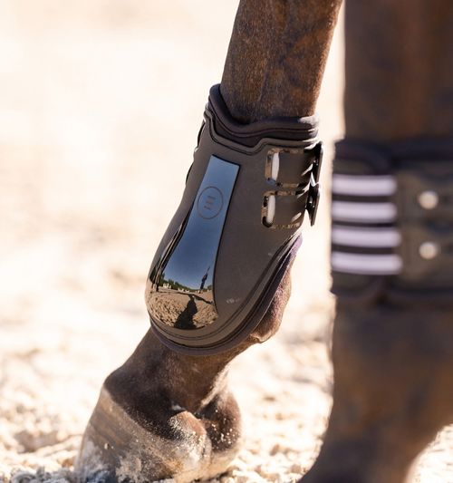 EquiFit Essential Air2 Hind Boot  X-Foam Liner - Black/Black