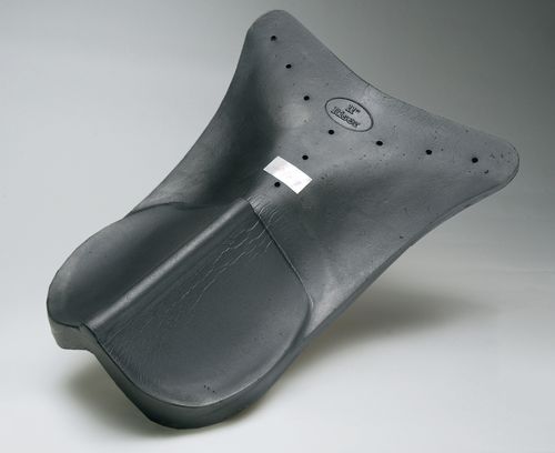 SALE RACK: Equine Innovations Close Contact Riser Plus Pad - Horse - Black