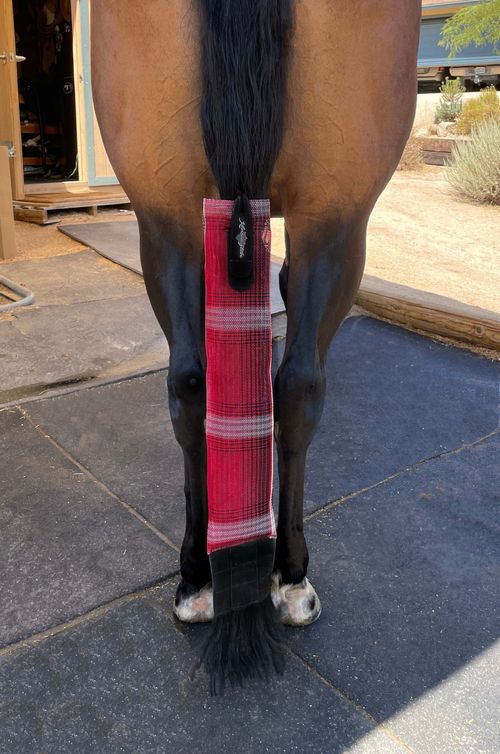Kensington Signature Textilene Tail Cover - Merlot